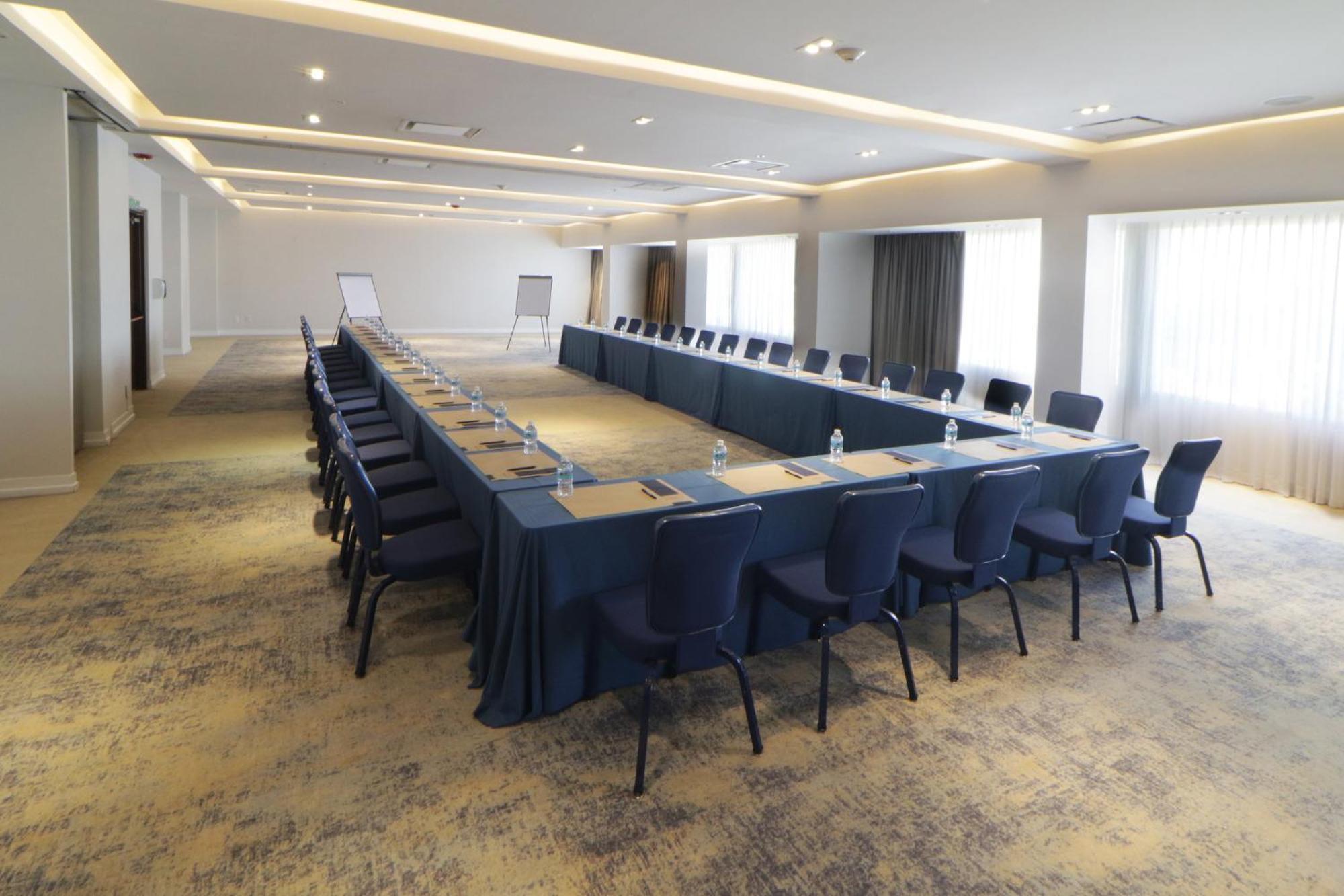 Hotel Indigo Guadalajara Expo By Ihg Ngoại thất bức ảnh